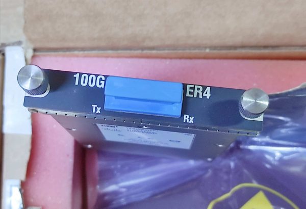 CFP-100G-ER4 Cisco 100 Gigabit Ethernet CFP Module 100GBASE-ER4