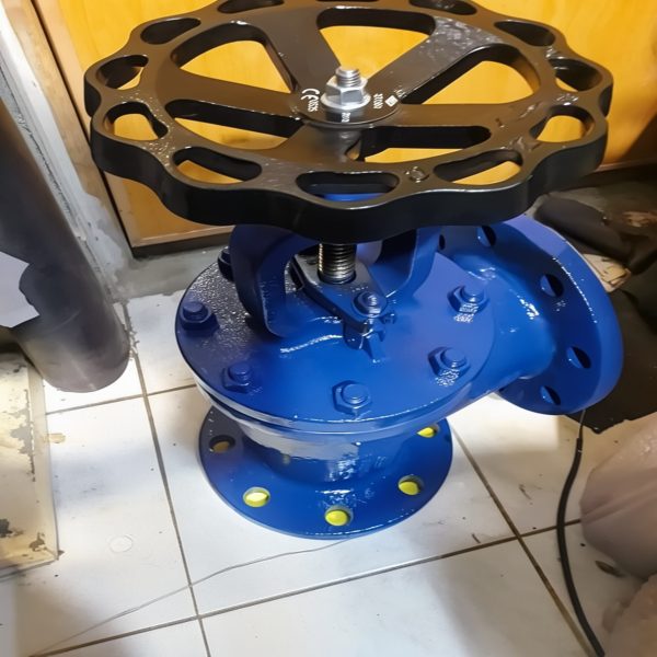 Gate Valve DN125 ARMATUREN for Industrial Pipelines to Control and Shut Off Fluid Flow in Applications Involving Water, Oil, etc.