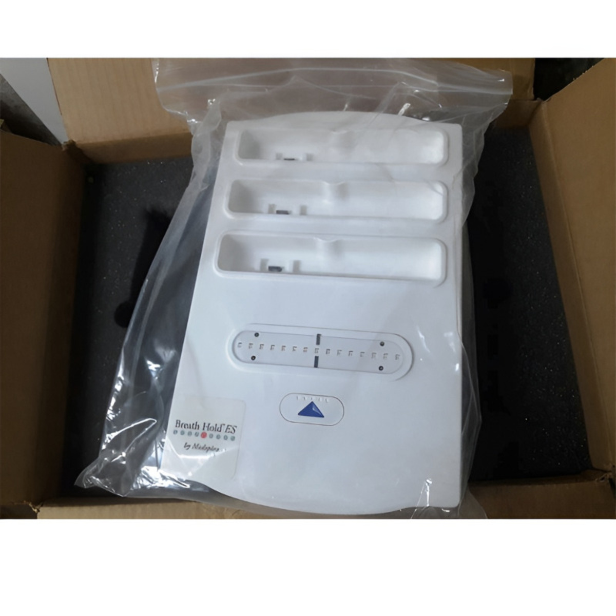 Medspira Breath Hold ES-Set Up radiation therapy respiratory control system for accurate positioning of patient breath hold treatment