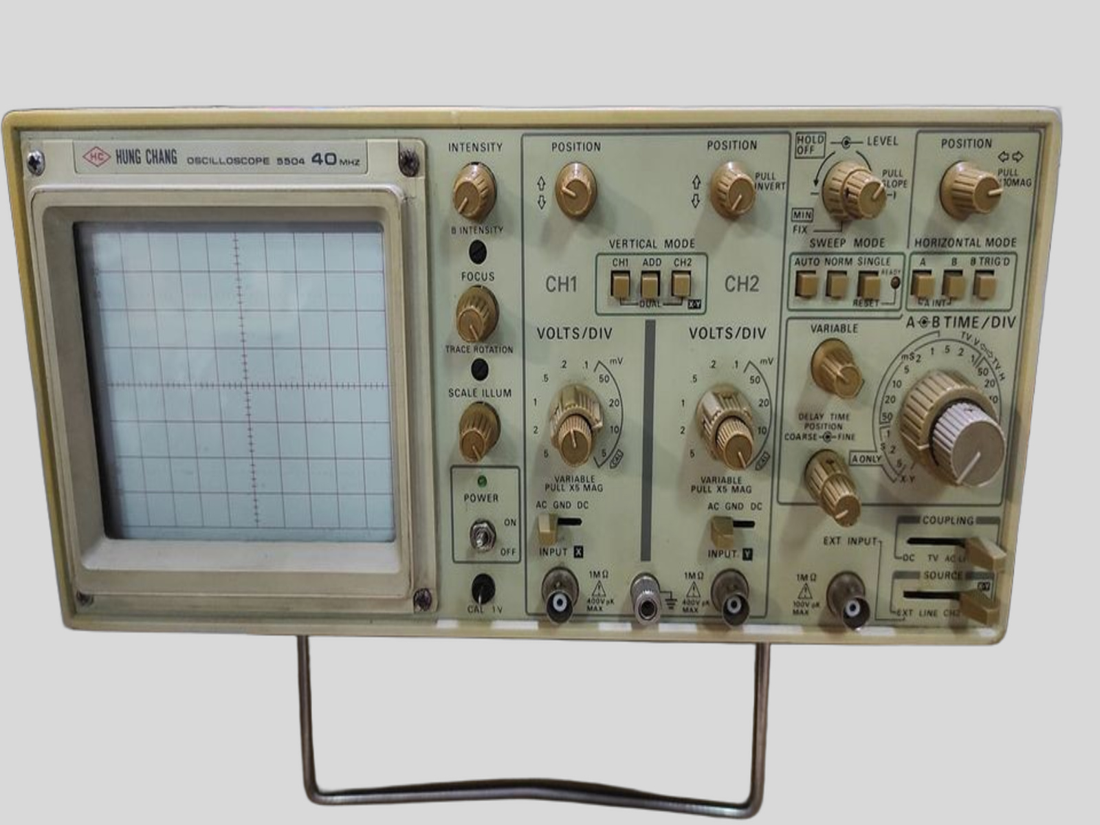 Hung Chang 5504 40MHz Oscilloscope for electronic testing and signal analysis