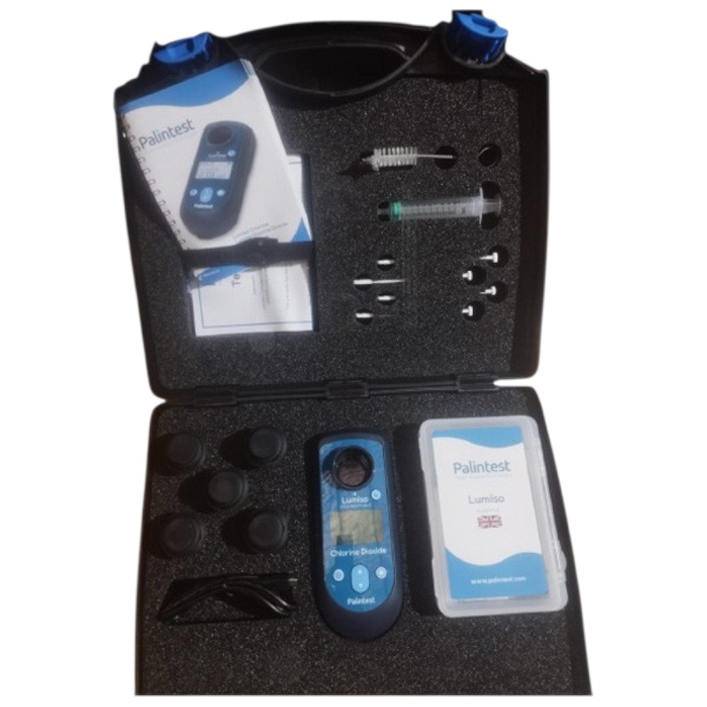 Palintest Lumiso Chlorine Dioxide photometer kit for accurate water quality testing